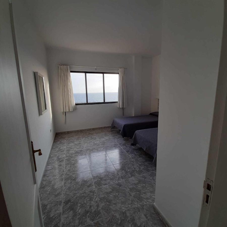 Апартаменти Vv 119 En Primera Linea De Mar Ла-Рестінґа Екстер'єр фото